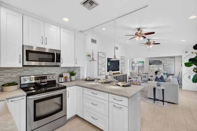 1318 SE 12TH Way, Fort Lauderdale, FL 33316