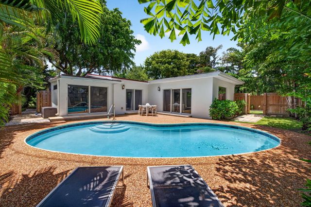 1318 SE 12TH Way, Fort Lauderdale, FL 33316