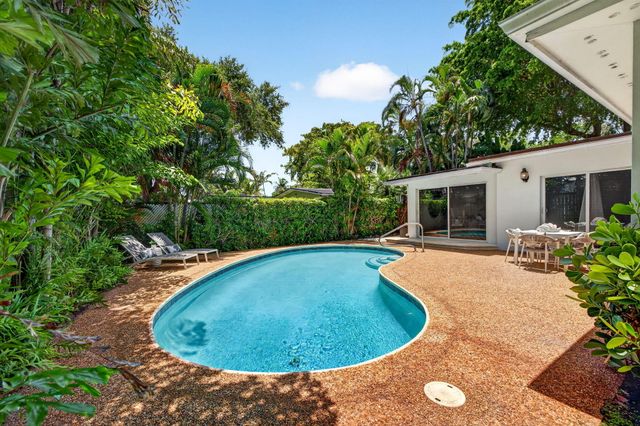 1318 SE 12TH Way, Fort Lauderdale, FL 33316