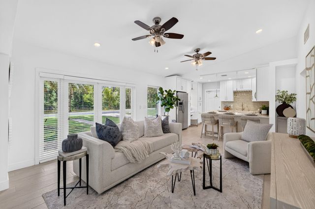 1318 SE 12TH Way, Fort Lauderdale, FL 33316