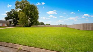 1805 E Carriage House Dr, Baton Rouge, LA 70815