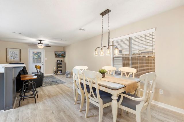 207 Foster Street, Tomball, TX 77375