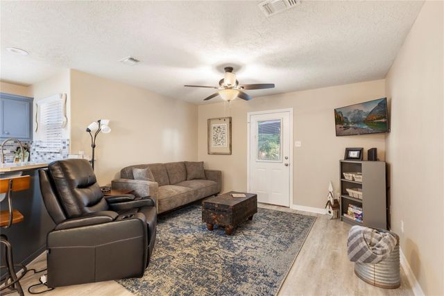 207 Foster Street, Tomball, TX 77375