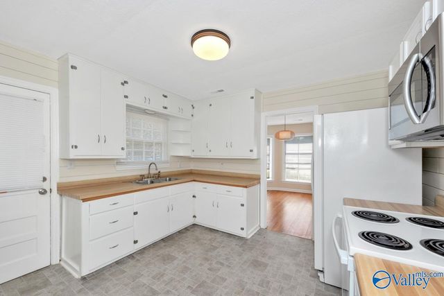 2507 Pansy Street SW, Huntsville, AL 35801