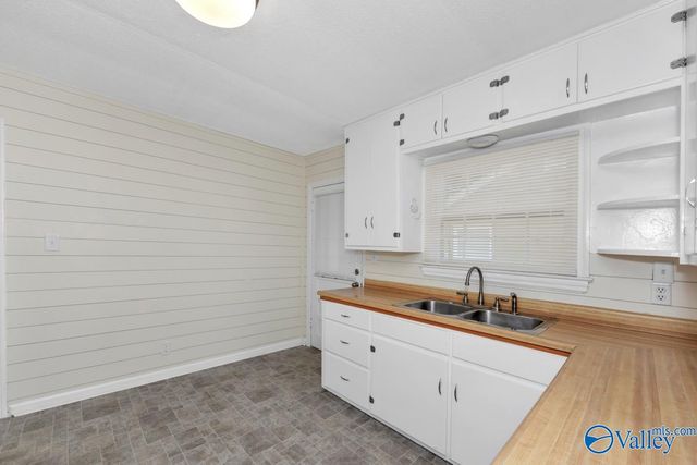 2507 Pansy Street SW, Huntsville, AL 35801