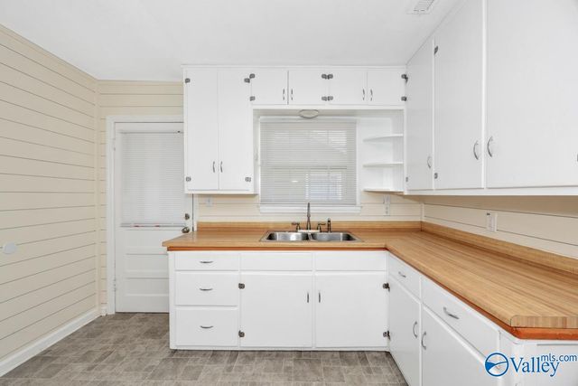 2507 Pansy Street SW, Huntsville, AL 35801