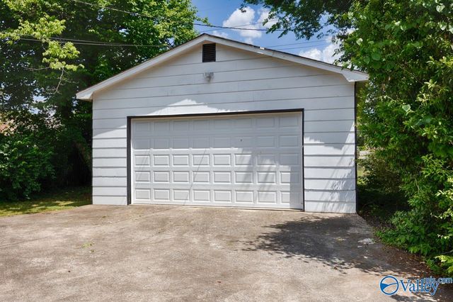 2507 Pansy Street SW, Huntsville, AL 35801