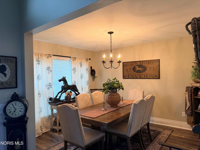 2861 Woods Edge Road, Perrysburg, OH 43551