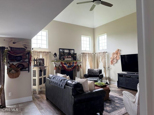 2861 Woods Edge Road, Perrysburg, OH 43551