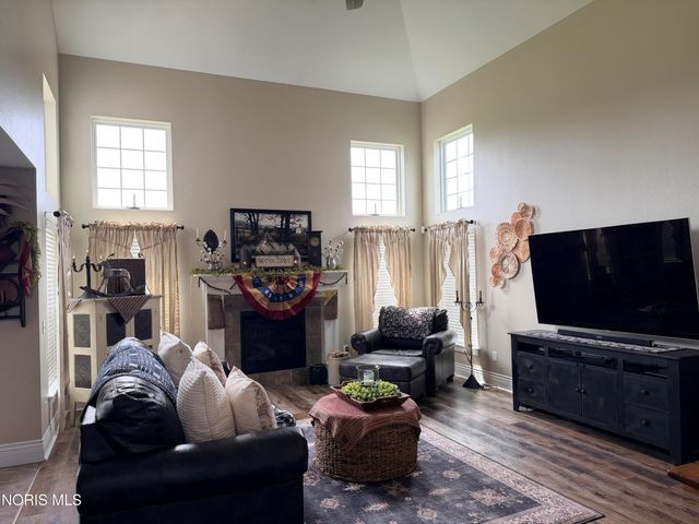 2861 Woods Edge Road, Perrysburg, OH 43551