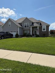 2861 Woods Edge Road, Perrysburg, OH 43551