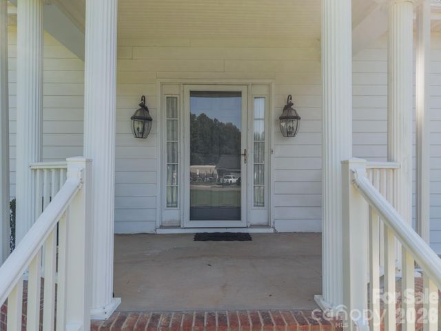 1673 Forest Ridge Drive, Stanley, NC 28164