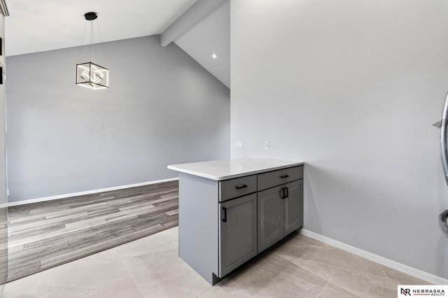 11805 Mary Street, Omaha, NE 68164