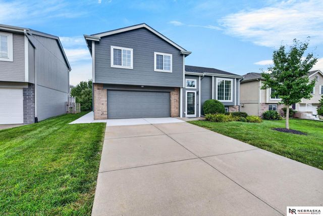 11805 Mary Street, Omaha, NE 68164