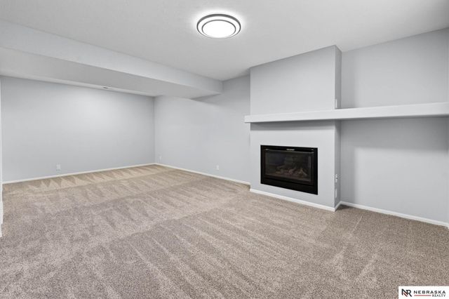 11805 Mary Street, Omaha, NE 68164