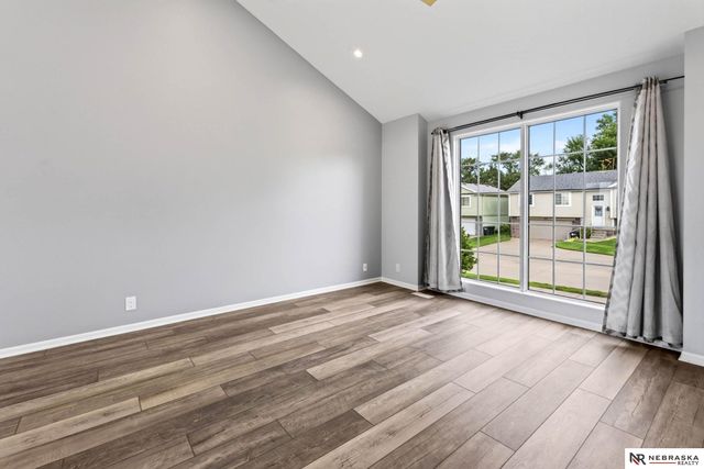 11805 Mary Street, Omaha, NE 68164