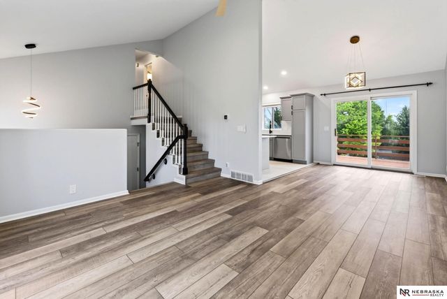 11805 Mary Street, Omaha, NE 68164