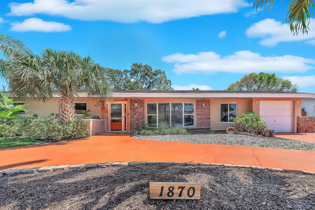 1870 NE 197th Ter, Miami, FL 33179