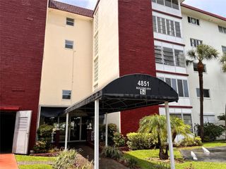 4851 NW 21st St 105, Lauderhill, FL 33313