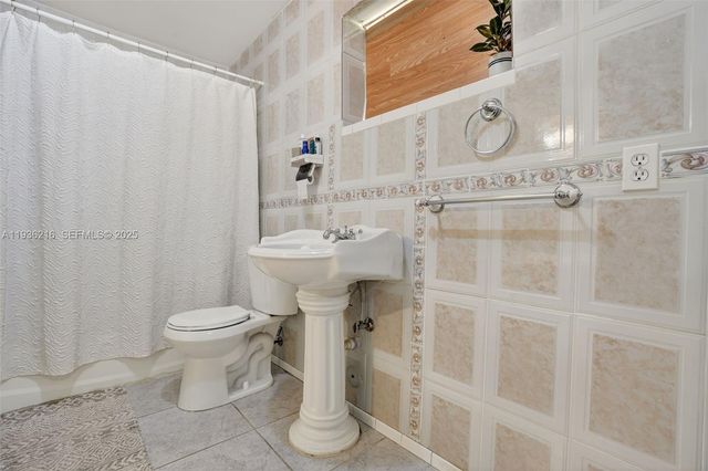 19641 Sterling Dr, Cutler Bay, FL 33157