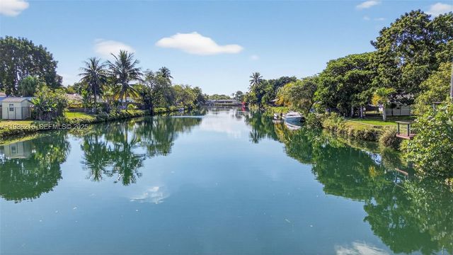 19641 Sterling Dr, Cutler Bay, FL 33157