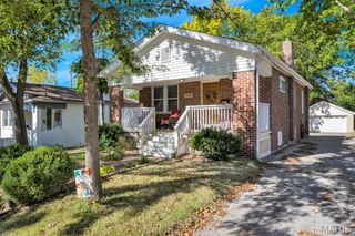 7447 Gayola Place, Maplewood, MO 63143