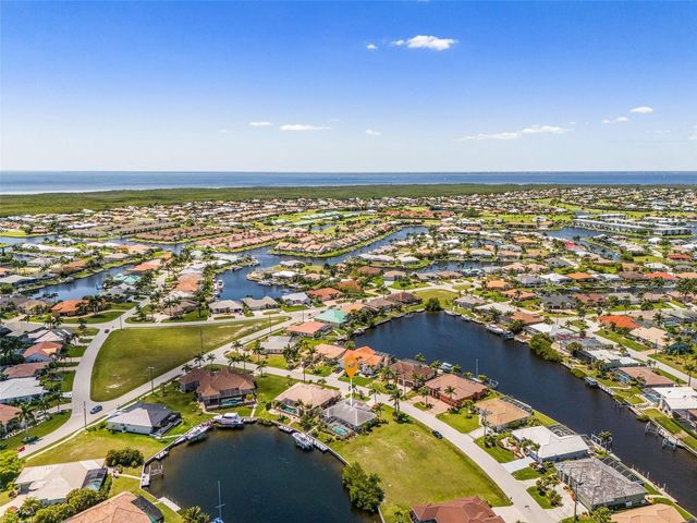 1359 PINE SISKIN DR, Punta Gorda, FL 33950