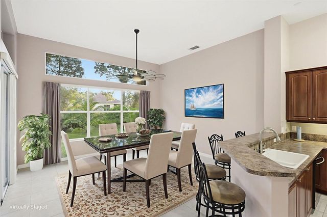 665 SW Lake Charles Circle, Port Saint Lucie, FL 34986