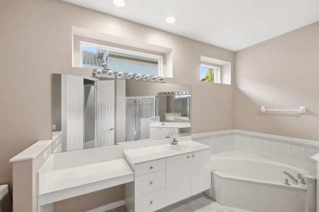 665 SW Lake Charles Circle, Port Saint Lucie, FL 34986
