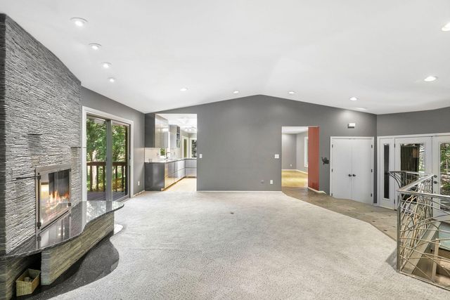 3 Snowy Owl Lane, North Oaks, MN 55127
