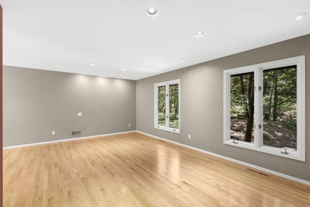 3 Snowy Owl Lane, North Oaks, MN 55127