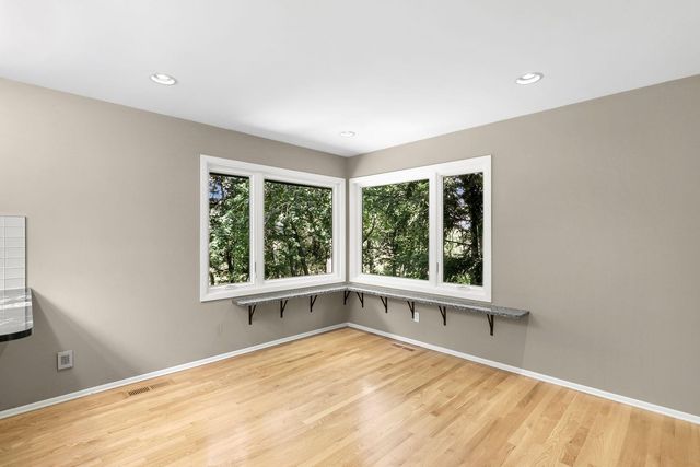 3 Snowy Owl Lane, North Oaks, MN 55127