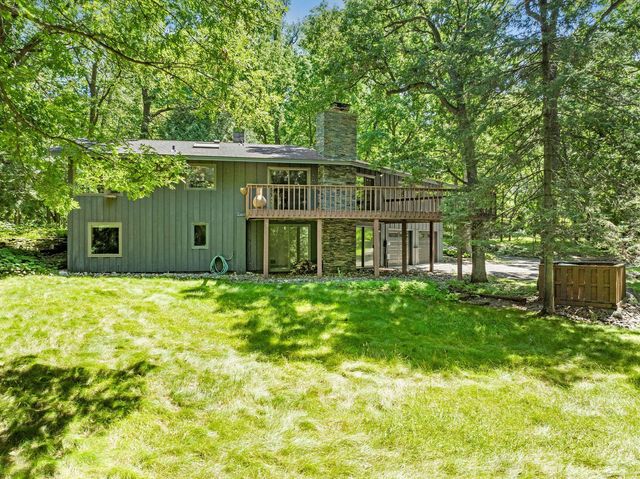 3 Snowy Owl Lane, North Oaks, MN 55127