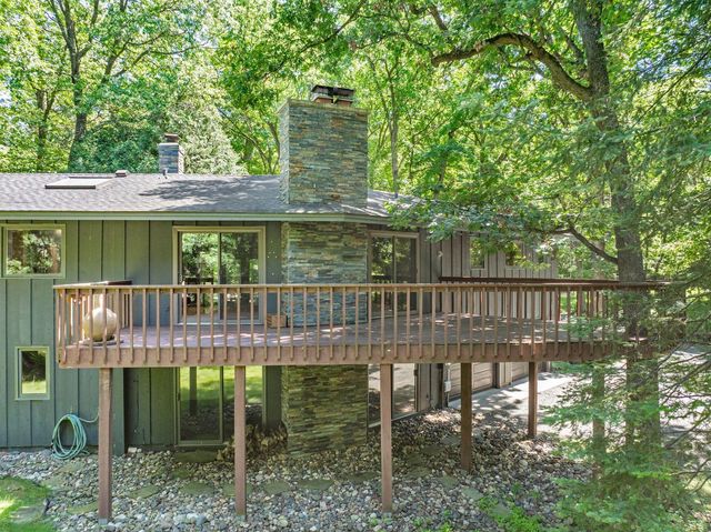 3 Snowy Owl Lane, North Oaks, MN 55127