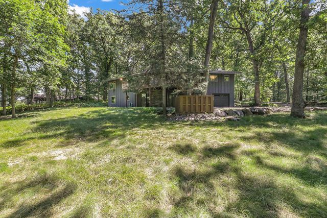 3 Snowy Owl Lane, North Oaks, MN 55127