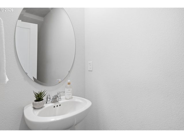 6302 Ne 61ST Ave, Vancouver, WA 98661