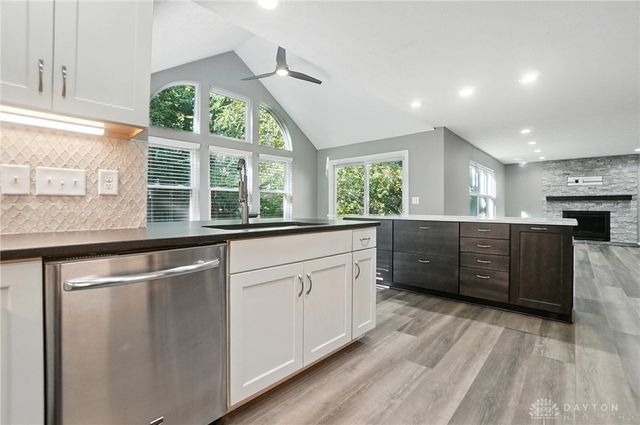 352 Sentinel Oak Drive, Centerville, OH 45458