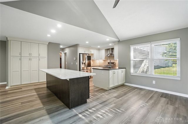 352 Sentinel Oak Drive, Centerville, OH 45458