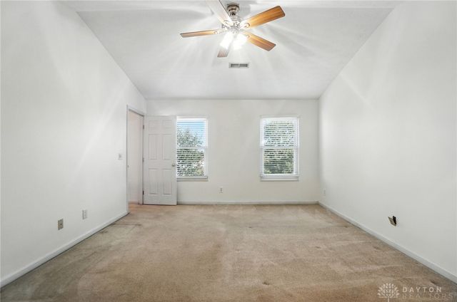 352 Sentinel Oak Drive, Centerville, OH 45458