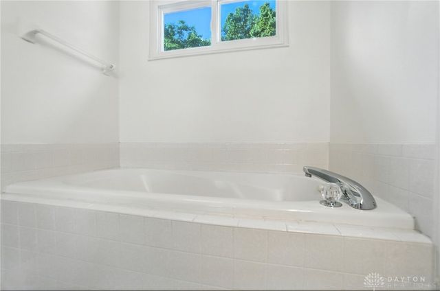 352 Sentinel Oak Drive, Centerville, OH 45458