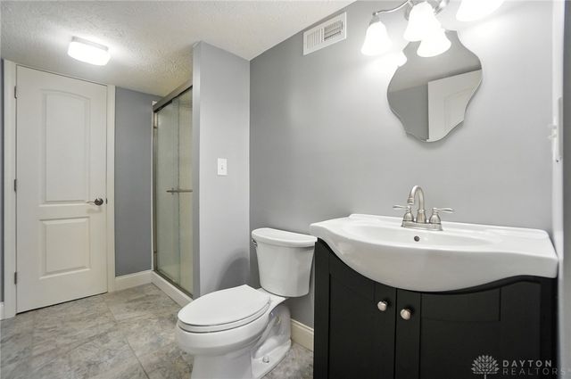 352 Sentinel Oak Drive, Centerville, OH 45458