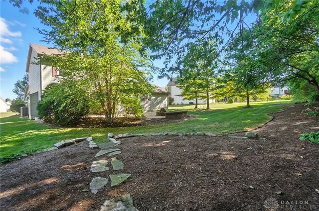352 Sentinel Oak Drive, Centerville, OH 45458
