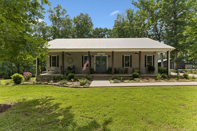 1 Lillie Ln, Lawrenceburg, TN 38464