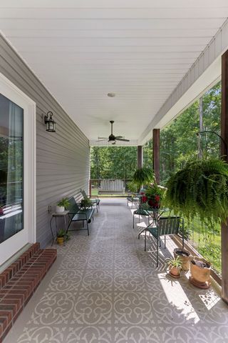 1 Lillie Ln, Lawrenceburg, TN 38464