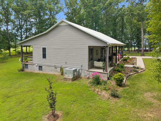 1 Lillie Ln, Lawrenceburg, TN 38464