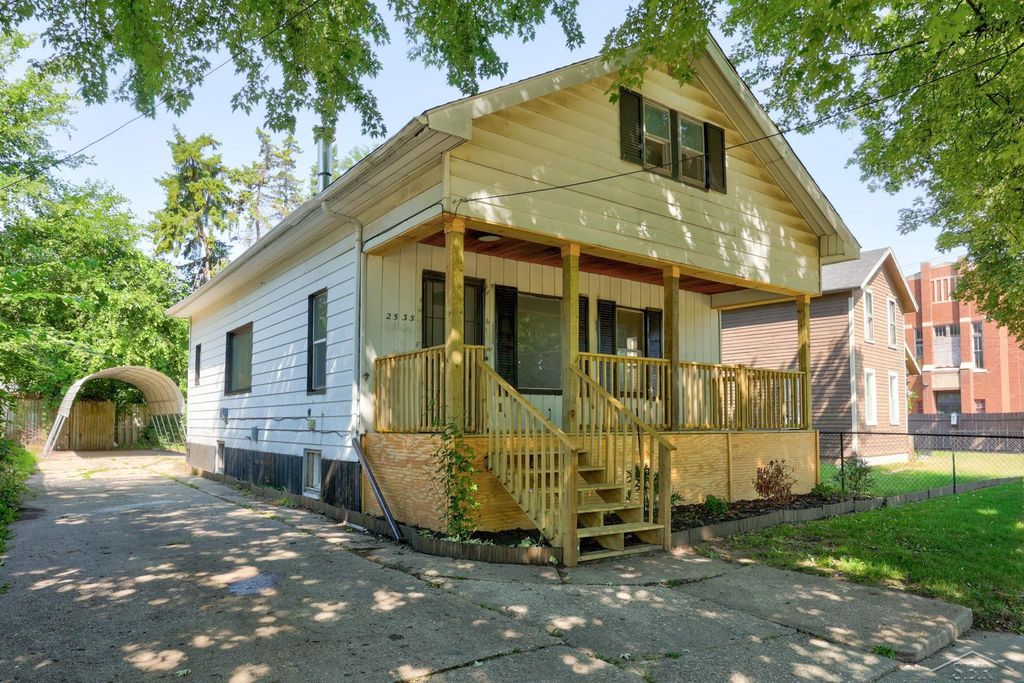 2535 Schaefer Street, Saginaw, MI 48602