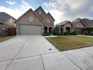 3942 Rochelle Lane, Heartland, TX 75126