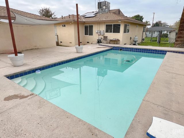 3013 Cornell Street, Bakersfield, CA 93305