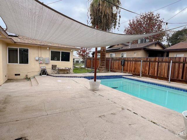 3013 Cornell Street, Bakersfield, CA 93305