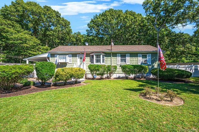152 Grand Avenue, Shirley, NY 11967